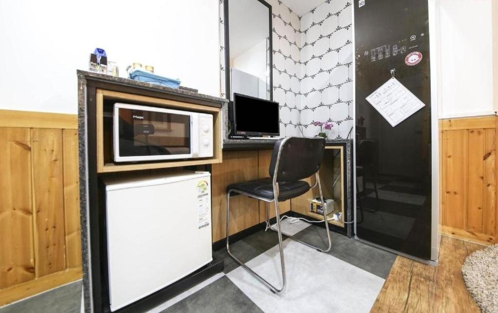 Cheonan Business Hotel Экстерьер фото