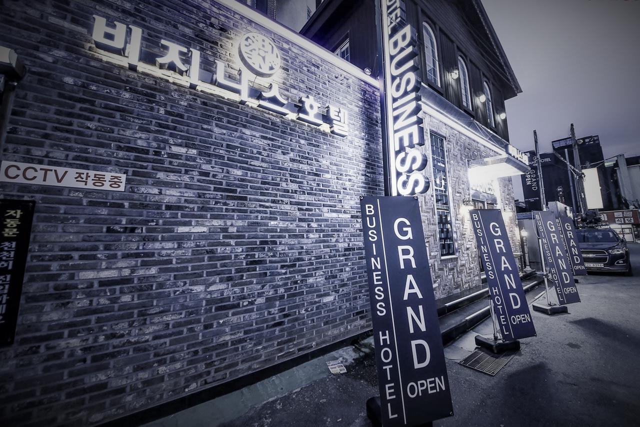 Cheonan Business Hotel Экстерьер фото
